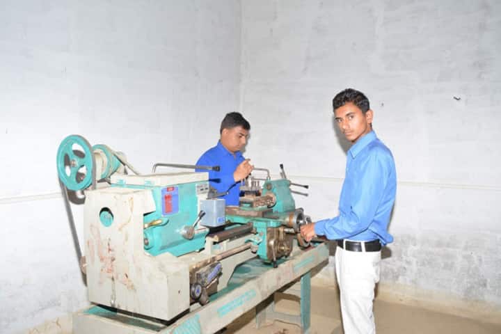 Sai Meer College of Polytechnic campus in Kannauj, Uttar Pradesh, India — photo 5