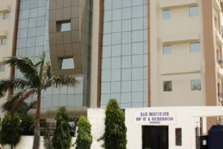 SAS Group of Institutions campus in Sahibzada Ajit Singh Nagar, Punjab, India — photo 1