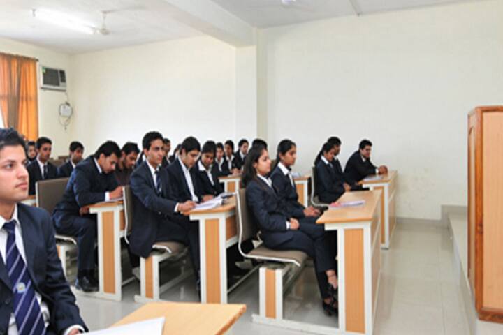 SAS Group of Institutions campus in Sahibzada Ajit Singh Nagar, Punjab, India — photo 3