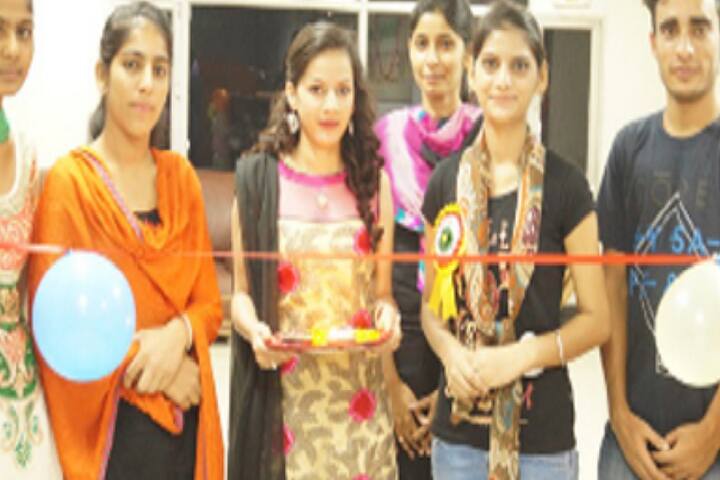 SAS Group of Institutions campus in Sahibzada Ajit Singh Nagar, Punjab, India — photo 4
