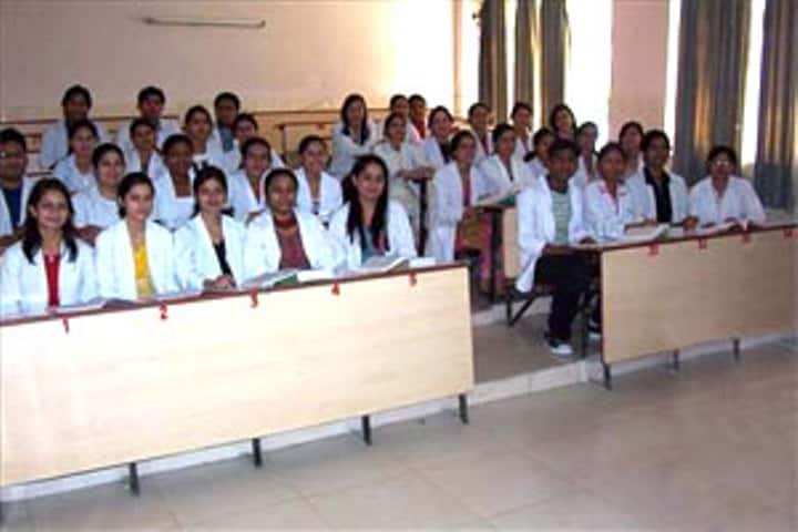 Santushti College of Medical and Higher Studies campus in Varanasi, Uttar Pradesh, India — photo 2
