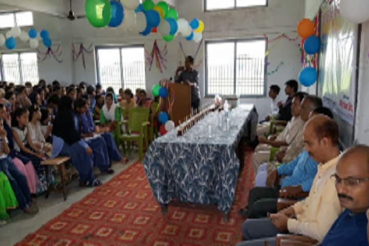Rajan College of Womens Education campus in Mau, Uttar Pradesh, India — photo 2