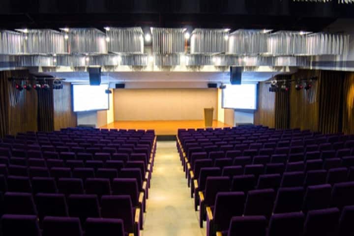 DY Patil University campus in Pune, Maharashtra, India — photo 2