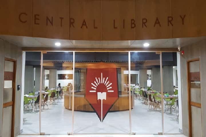 DY Patil University campus in Pune, Maharashtra, India — photo 5