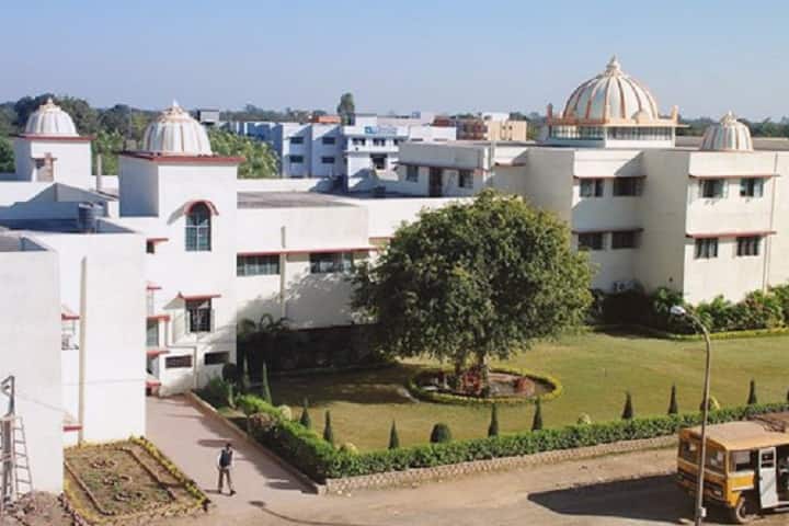 Chouksey Engineering College campus in Bilaspur, Chhattisgarh, India — photo 2