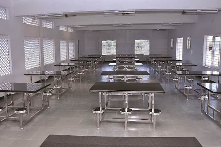 MS Science and Commerce Degree College campus in Bengaluru, Karnataka, India — photo 2