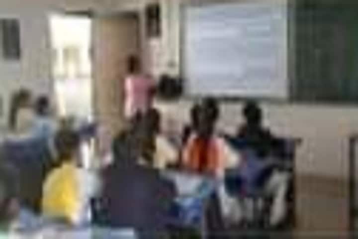 Prabodhankar Mahila Mahavidyalaya campus in Ramtek, Maharashtra, India — photo 4
