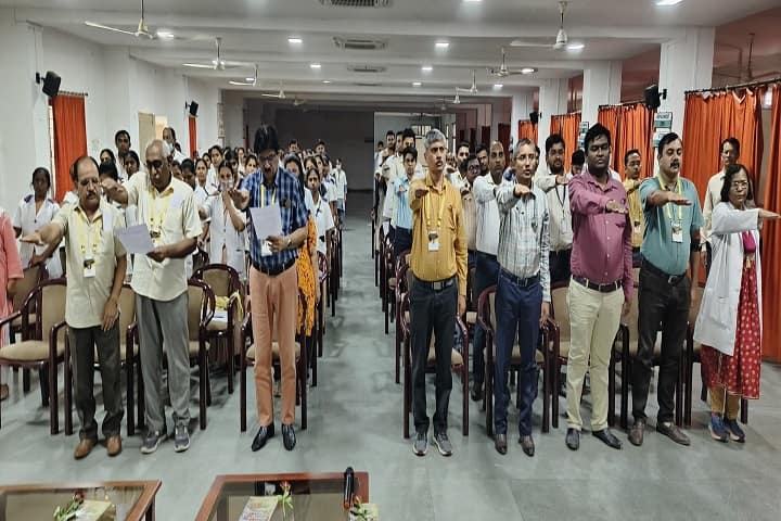 Dr Panjabrao Alias Bhausaheb Deshmukh Memorial Medical College campus in Amravati, Maharashtra, India — photo 4