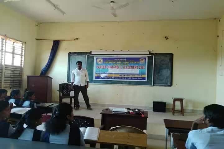 Government First Grade College campus in Jagalur, Karnataka, India — photo 2