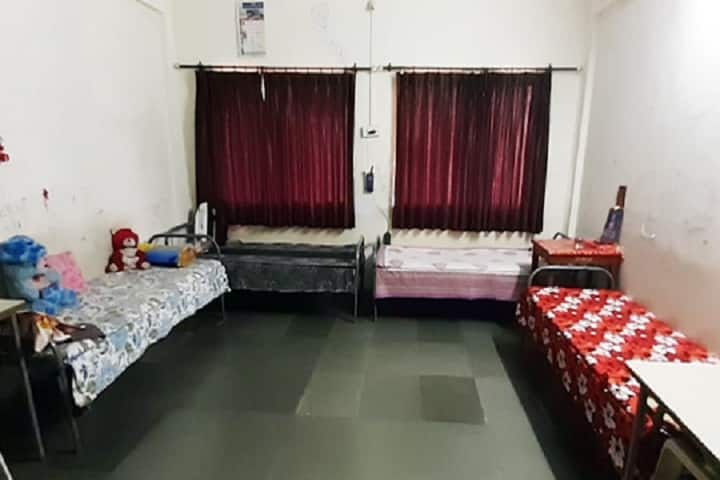 Dr Indirabai Bhaskarrao Mahila Kala Mahavidyala campus in Aurangabad, Maharashtra, India — photo 4