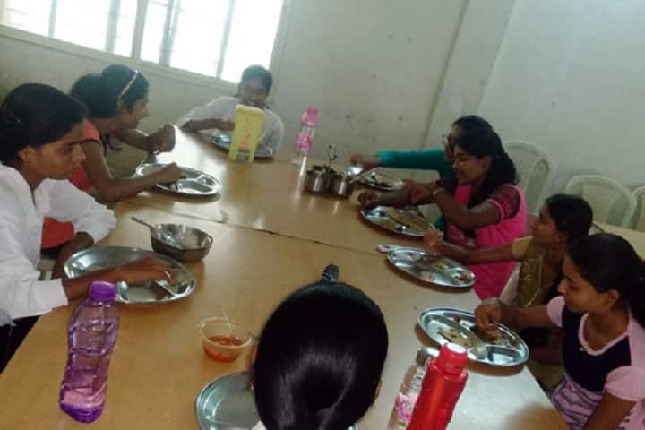 Dr Indirabai Bhaskarrao Mahila Kala Mahavidyala campus in Aurangabad, Maharashtra, India — photo 5