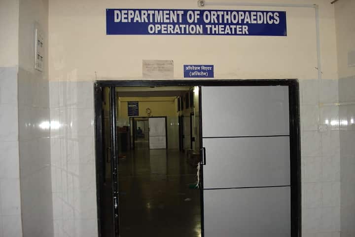 Dr Vaishampayan Memorial Government Medical College campus in Solapur, Maharashtra, India — photo 5