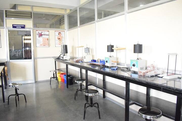 Datta Meghe Medical College campus in Nagpur, Maharashtra, India — photo 6