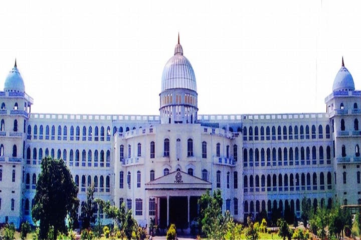Sri Indu Institute of Pharmacy campus in Sheriguda, Telangana, India — photo 1