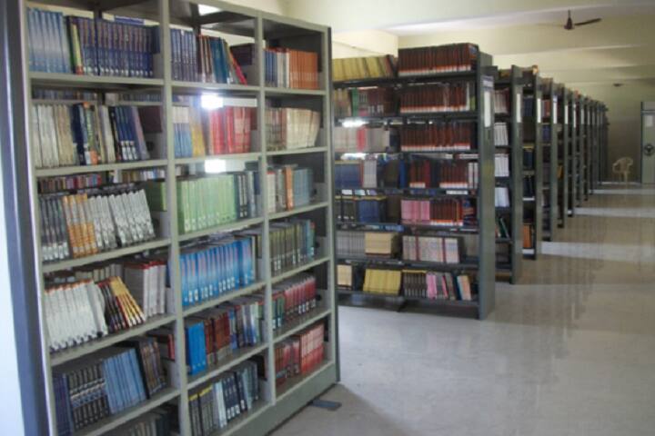 Sri Indu Institute of Pharmacy campus in Sheriguda, Telangana, India — photo 4