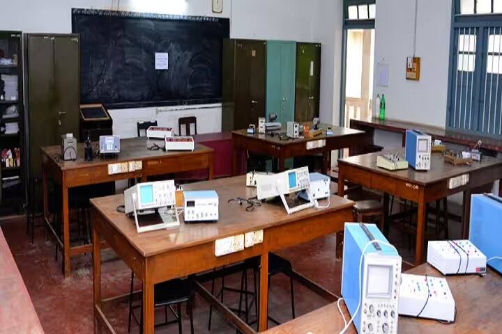 DRM Science College campus in Davanagere, Karnataka, India — photo 3