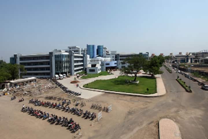 BVDU Medical College and Hospital campus in Sangli, Maharashtra, India — photo 4