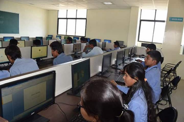 Sant Tukaram Polytechnic campus in Induri, Maharashtra, India — photo 3