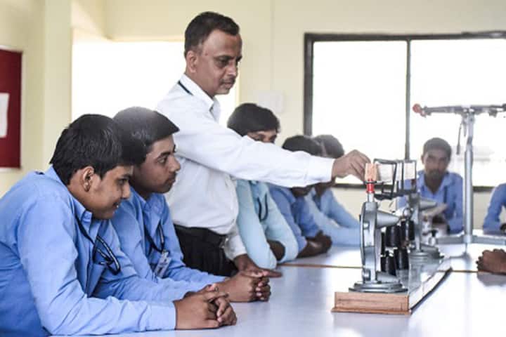 Sant Tukaram Polytechnic campus in Induri, Maharashtra, India — photo 6