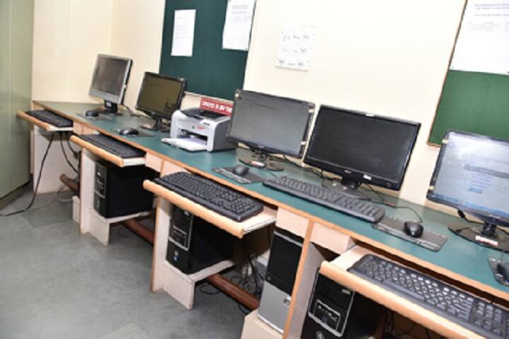 Malleswaram Ladies Association First Grade College For Women campus in Bangalore, Karnataka, India — photo 5