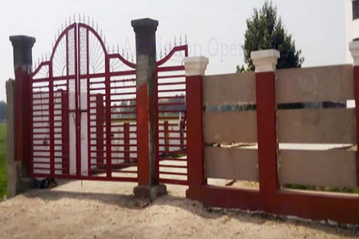 Rastraveer Nihalarati College of Commerce and Management campus in Varanasi, Uttar Pradesh, India — photo 2