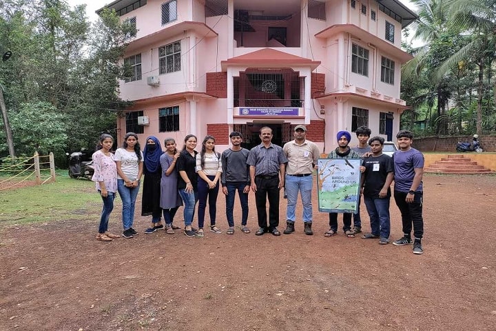 Swami Vivekanand Vidyaprasarak Mandal's College of Commerce campus in Ponda, Goa, India — photo 1