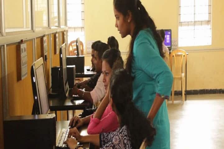 Swami Vivekanand Vidyaprasarak Mandal's College of Commerce campus in Ponda, Goa, India — photo 2