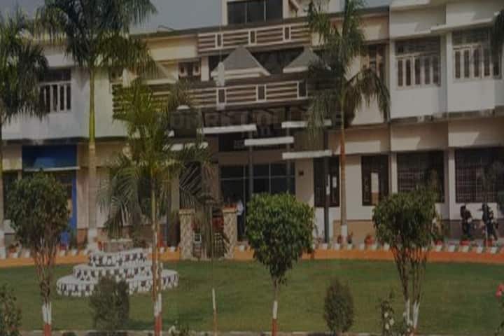 Subhadra Devi Mularam Krishak Mahavidyalaya campus in Shahjahanpur, Uttar Pradesh, India — photo 1