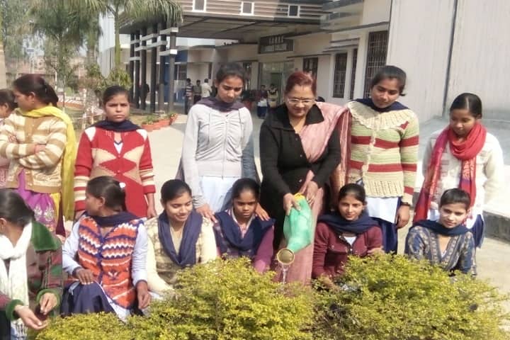 Subhadra Devi Mularam Krishak Mahavidyalaya campus in Shahjahanpur, Uttar Pradesh, India — photo 3