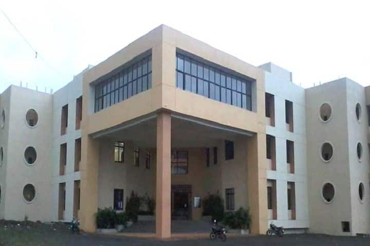 Someshwar Polytechnic College campus in Baramati, Maharashtra, India — photo 1