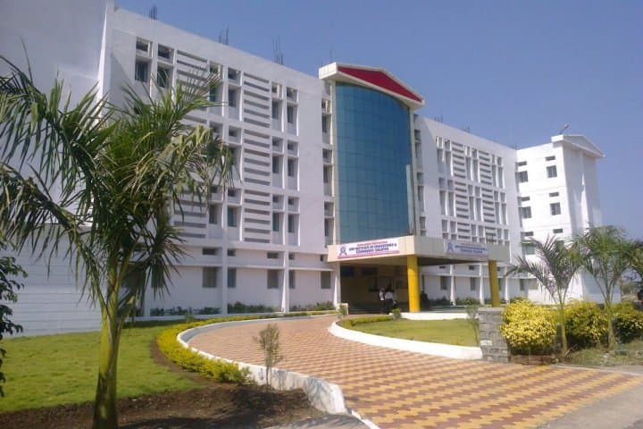 Vidya Vikas Pratishthan Institute of Engineering and Technology campus in Solapur, Maharashtra, India — photo 1
