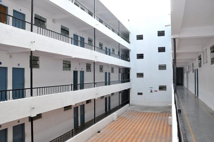 Vidya Vikas Pratishthan Institute of Engineering and Technology campus in Solapur, Maharashtra, India — photo 3