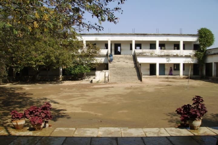 BI BI Raza Degree College for Women Arts and Science campus in Gulbarga, Karnataka, India — photo 1