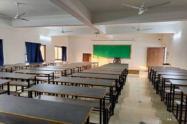 Shree Krishna Arts College campus in Banaskantha, Gujarat, India — photo 4
