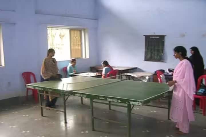GM Momin Women's College campus in Thane, Maharashtra, India — photo 5