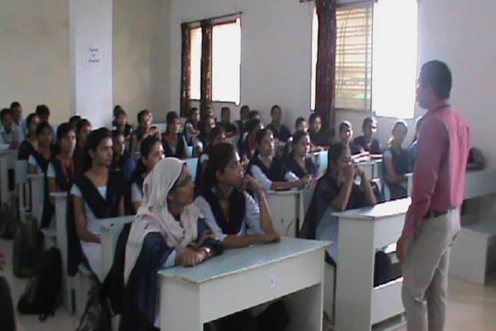 PR Pote College of Engineering and Management campus in Amravati, Maharashtra, India — photo 3