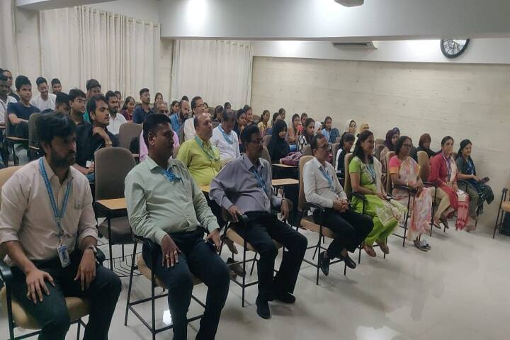Vikas College of Arts Science and Commerce campus in Mumbai, Maharashtra, India — photo 3