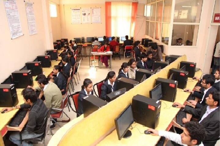 Swami Devi Dyal Institute of Computer Science campus in Golpura, Haryana, India — photo 3