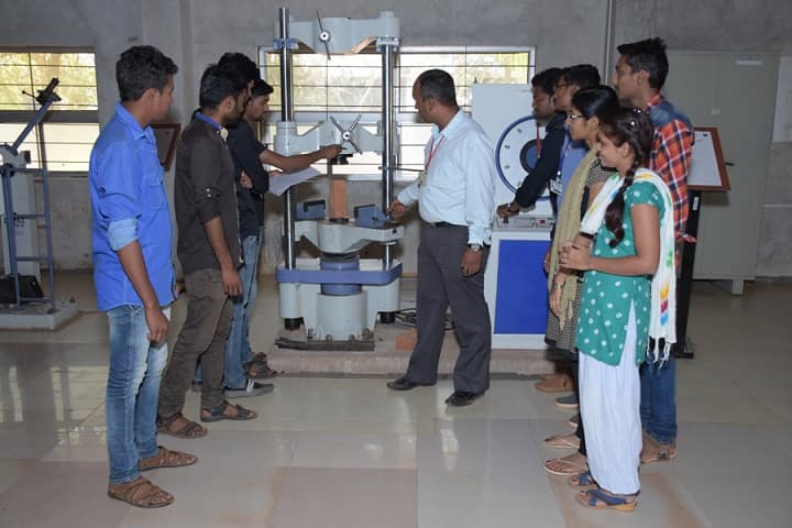Shaikh College of Engineering and Technology campus in Belgaum, Karnataka, India — photo 4