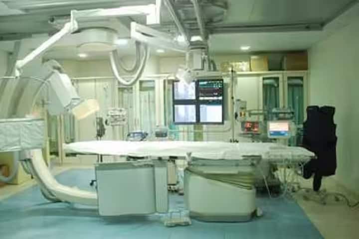 Sri Aurobindo Medical College and Postgraduate Institute campus in Bhawrasla, Madhya Pradesh, India — photo 4