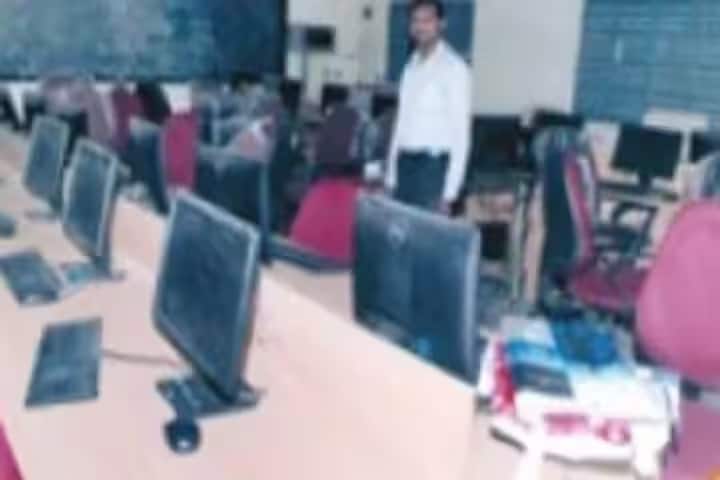 Navodaya First Grade College campus in Tumkur, Karnataka, India — photo 3