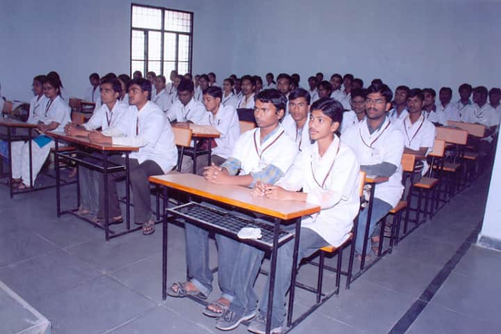 Pullareddy Institute of Pharmacy campus in Jinnaram, Telangana, India — photo 5