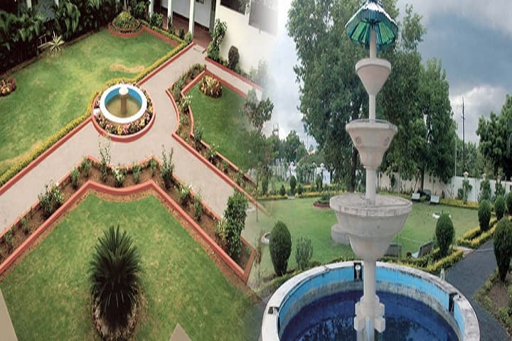 Lady Amritbai Daga College for Women of Arts Commerce and Science and Smt Ratnidevi Purohit College of Home Science and Home Science Technology campus in Nagpur, Maharashtra, India — photo 1