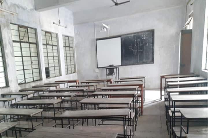 Lady Amritbai Daga College for Women of Arts Commerce and Science and Smt Ratnidevi Purohit College of Home Science and Home Science Technology campus in Nagpur, Maharashtra, India — photo 5
