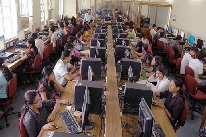 Birla Institute of Technology campus in Allahabad, Uttar Pradesh, India — photo 2