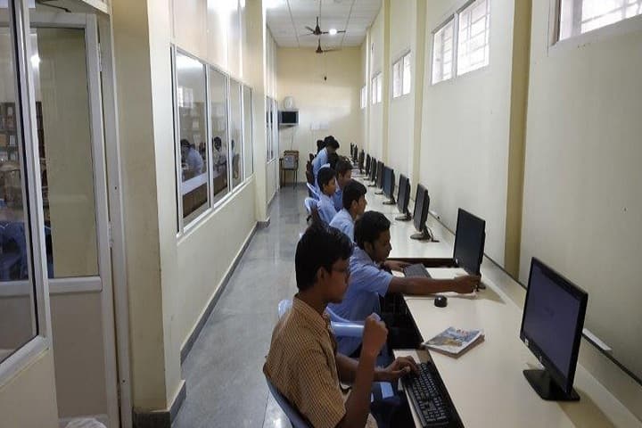 PB Siddhartha College of Arts and Science campus in Vijayawada, Andhra Pradesh, India — photo 2