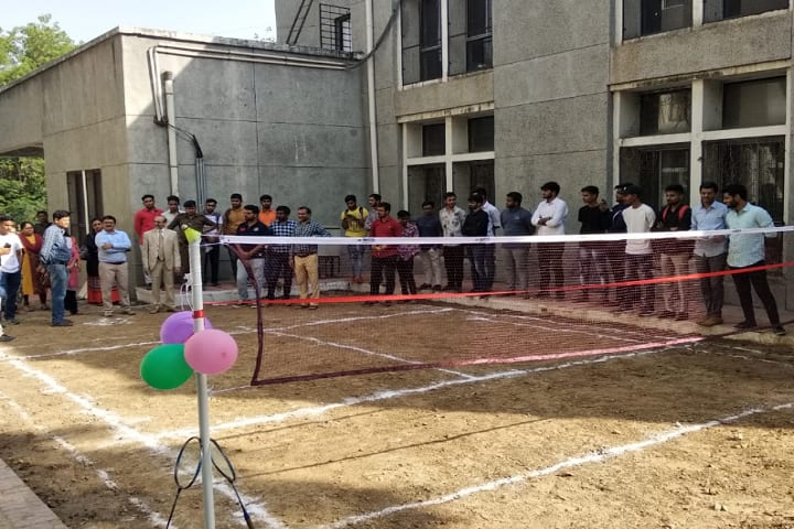 Dr S and SS Ghandhy Government Engineering College campus in Surat, Gujarat, India — photo 6