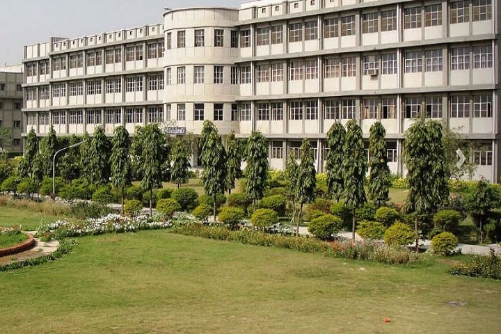 Ram-Eesh Institute of Vocational and Technical Education campus in Greater Noida, Uttar Pradesh, India — photo 1