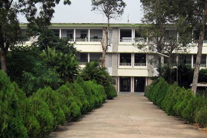 JMJ College for Women campus in Angalakuduru, Andhra Pradesh, India — photo 1