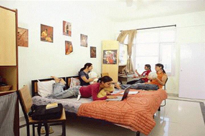 Rayat and Bahra Institute of Hotel Management campus in Mohali, Punjab, India — photo 4